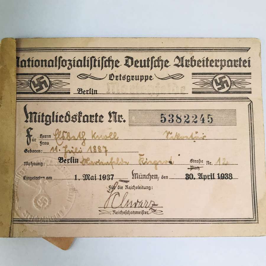 Membership card to a female NSDAP