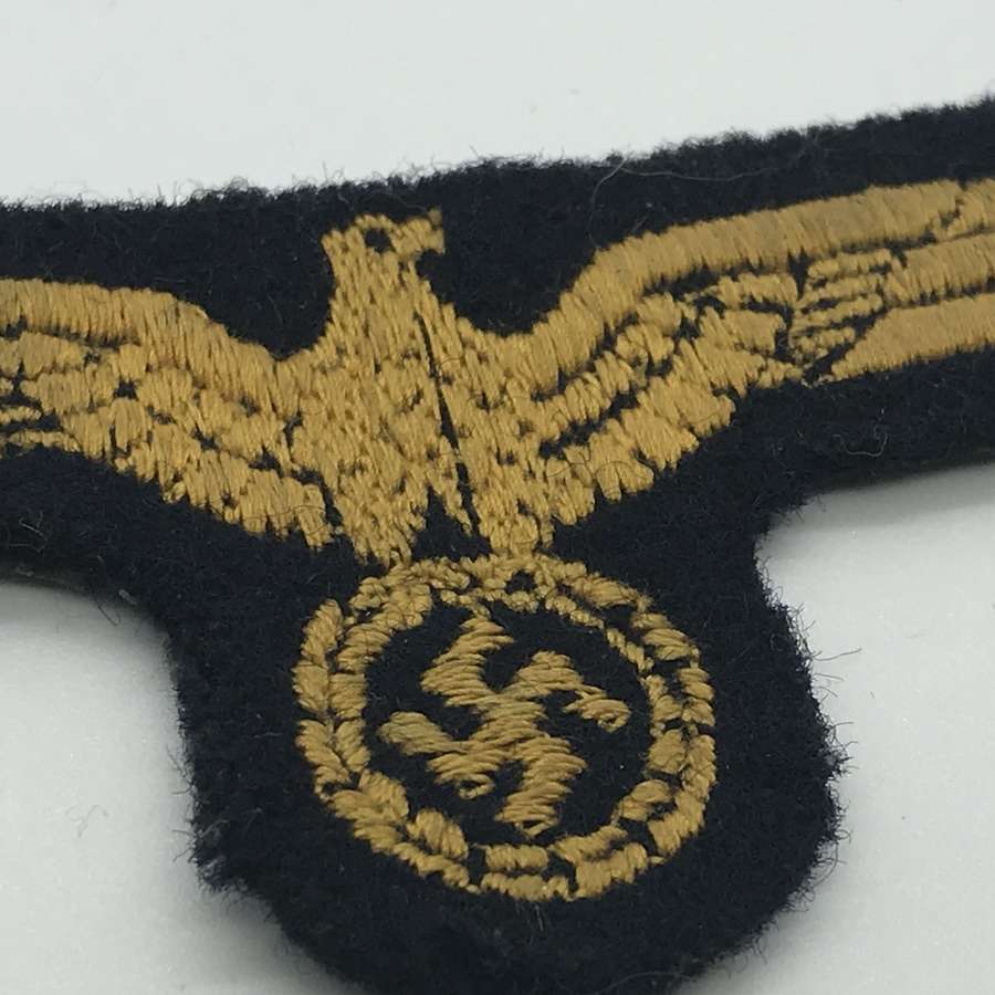 Kreigsmarine  Breast eagle with backing