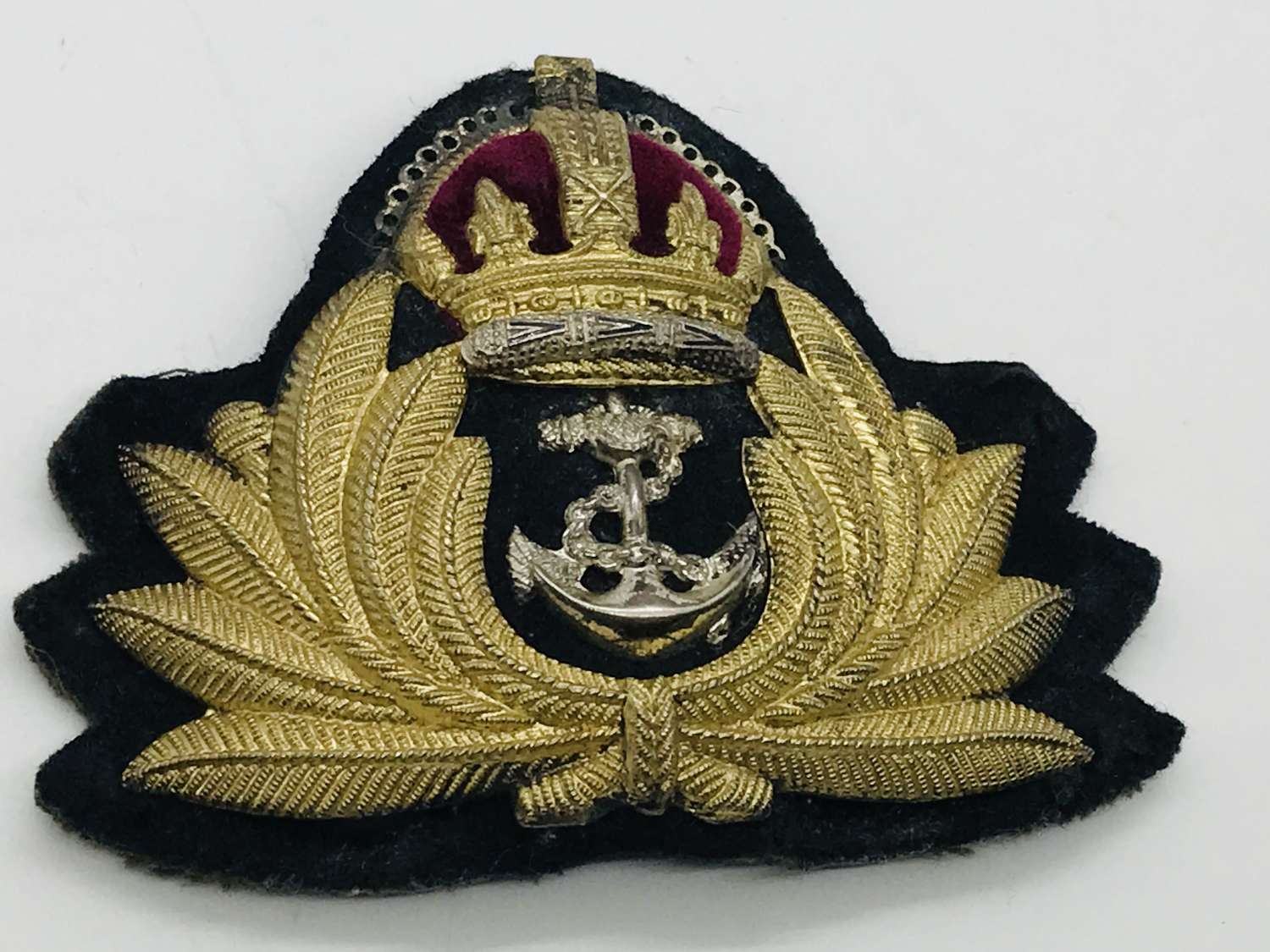 Royal Navy officers cap badge  kings crown