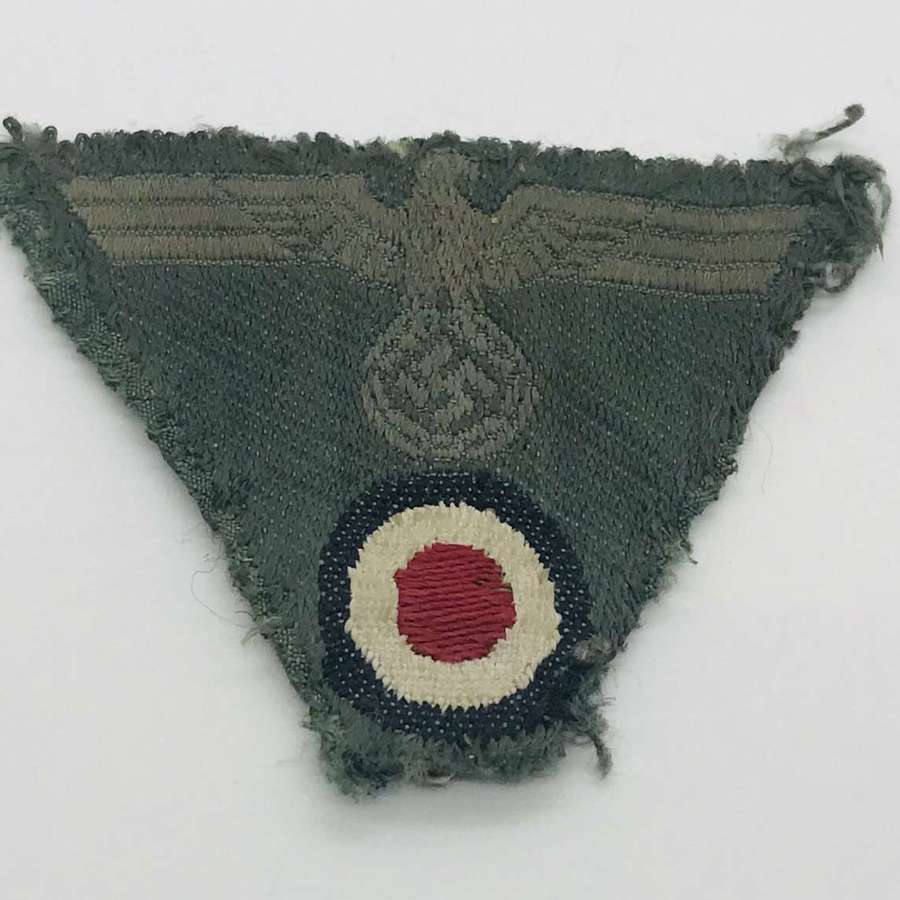 M43 Trapezoid cap eagle and insignia