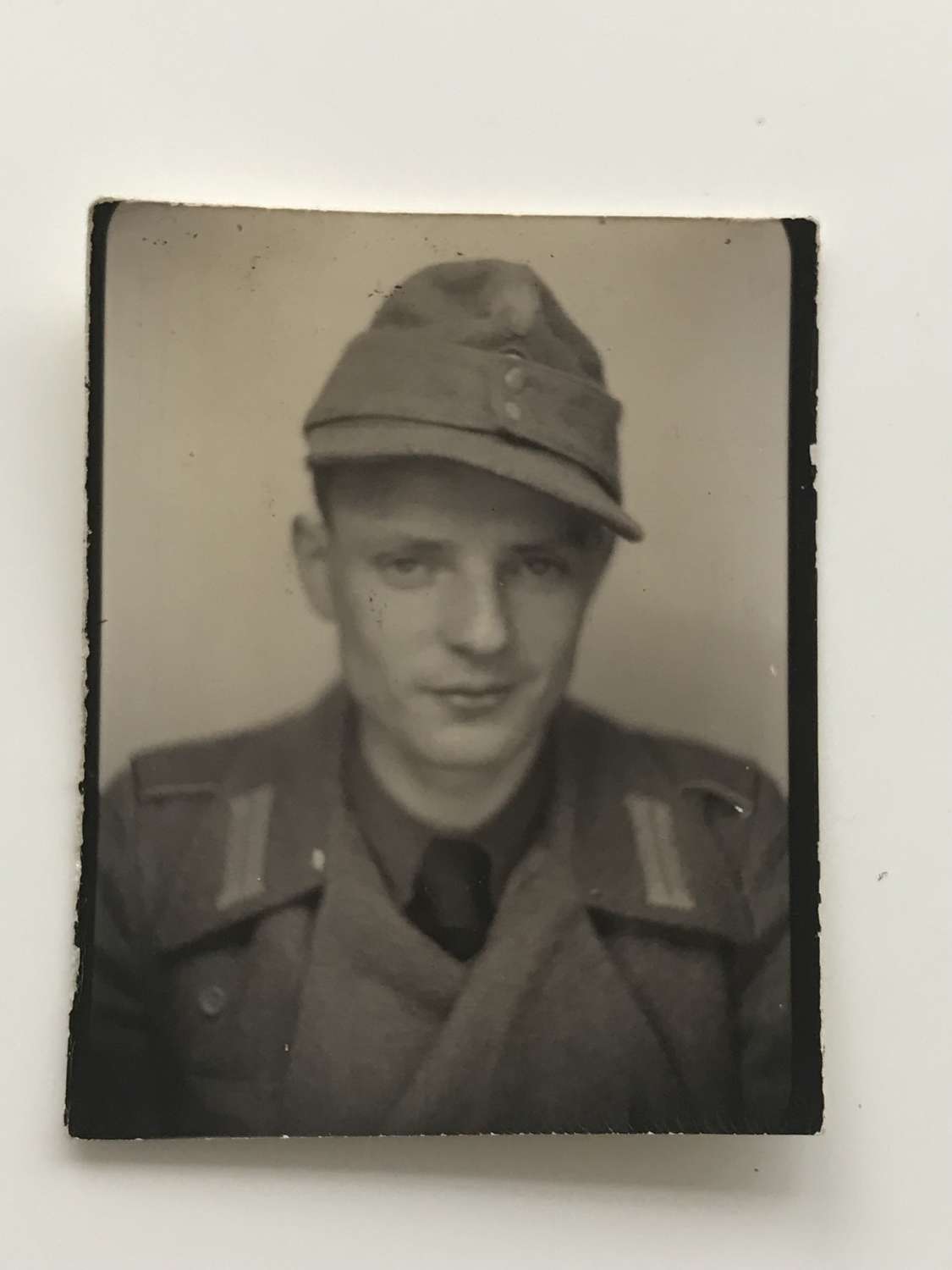A Soldbuch photo of a STUG crew member  in uniform