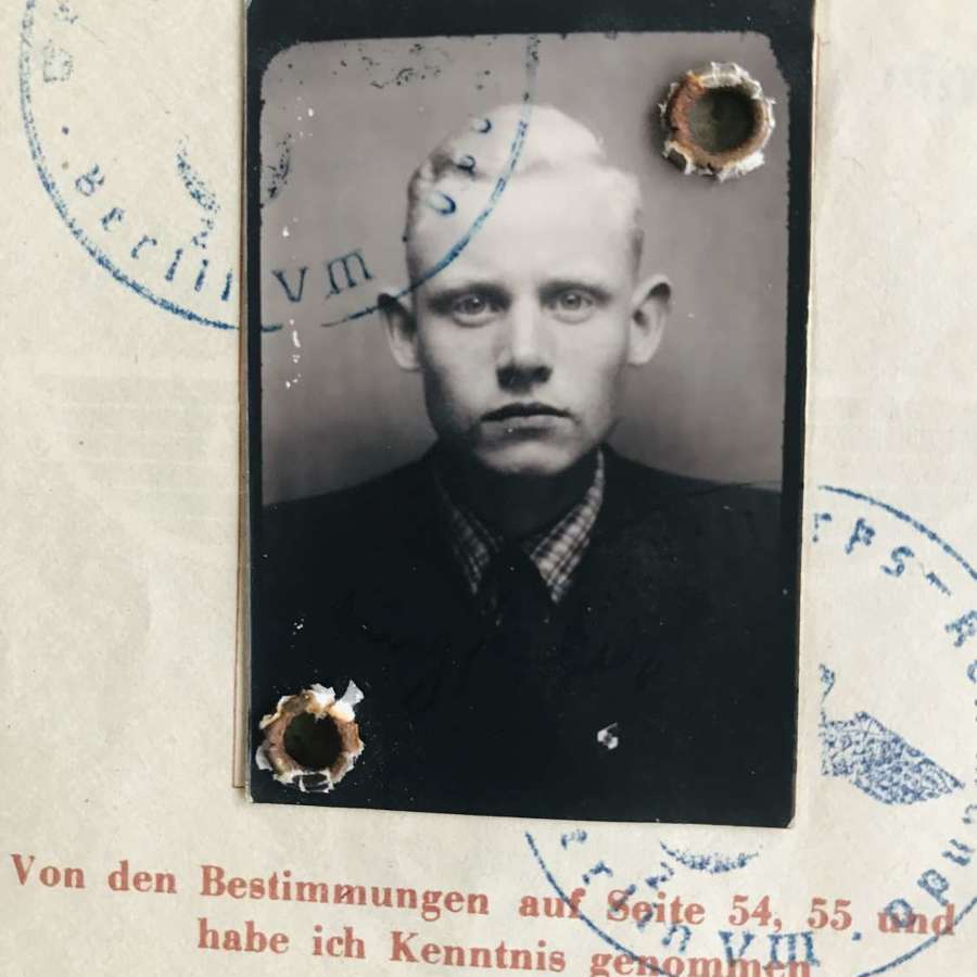 Wehrpass of Gefreiter Otto Milowski KIA 1944