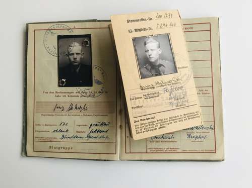 Wehrpass of Gefreiter Otto Milowski KIA 1944
