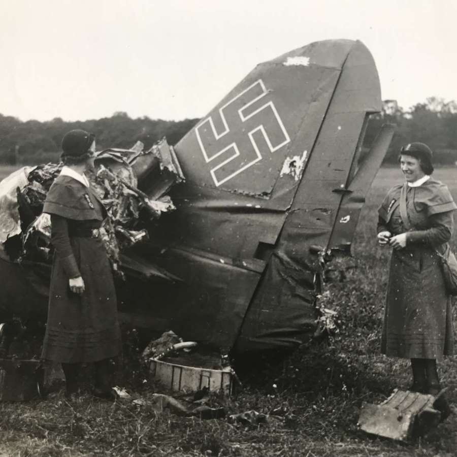 A Battle of Britain press photo of downed JU 88 August 1940