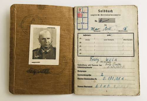 Kreigsmarine Soldbuch Matrosenartillerie Fritz Wolk(Kurland)