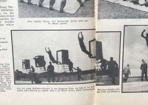 A copy of the Juustrierter Beobachter dated August 1940