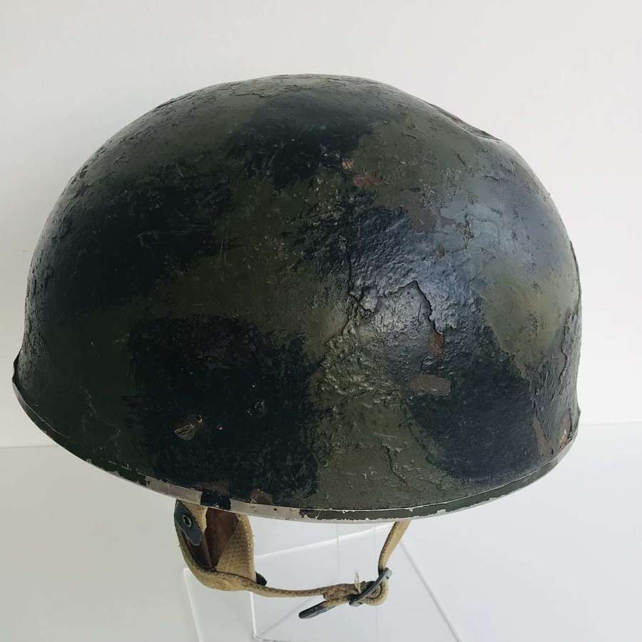 British camouflage  Para Helmet dated 1972