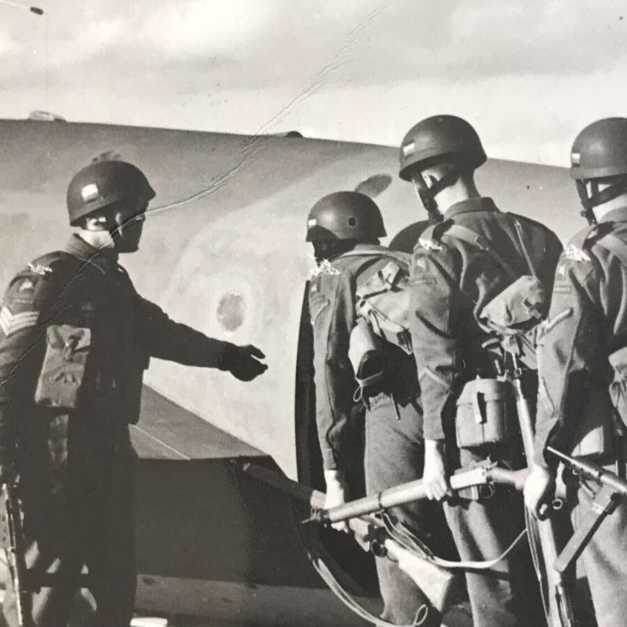 Press photo of British glider pilots in training 1942