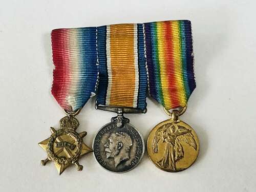 Miniature 1914/15 star trio
