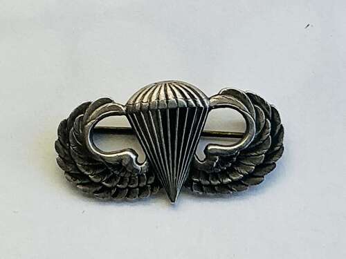 United States airborne parachute silver jump wings