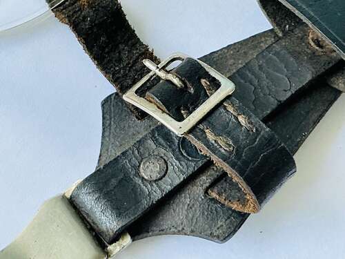 Original SS men’s vertical dagger hanger