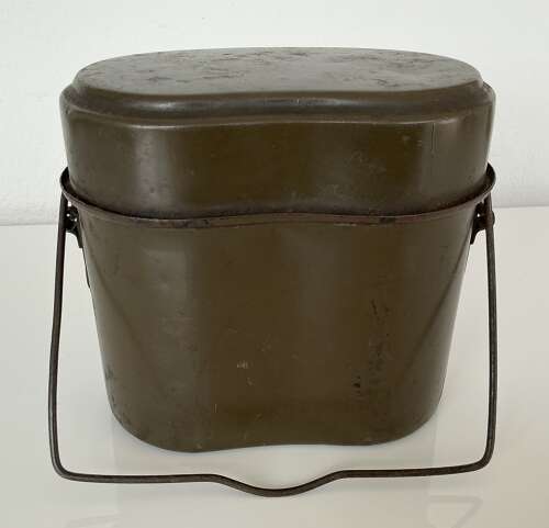 German Mess tin dated 1943