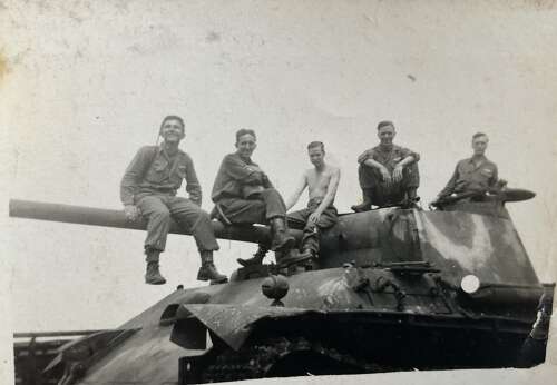 22 American army images of Germany, 1945